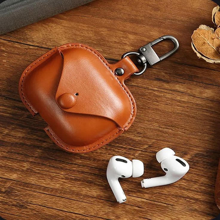 Airpods Pro 2 Premium Lether Case with Keychain, Drop Protection, Protective Case , Supports Wireless Charging Cover for AirPods Pro